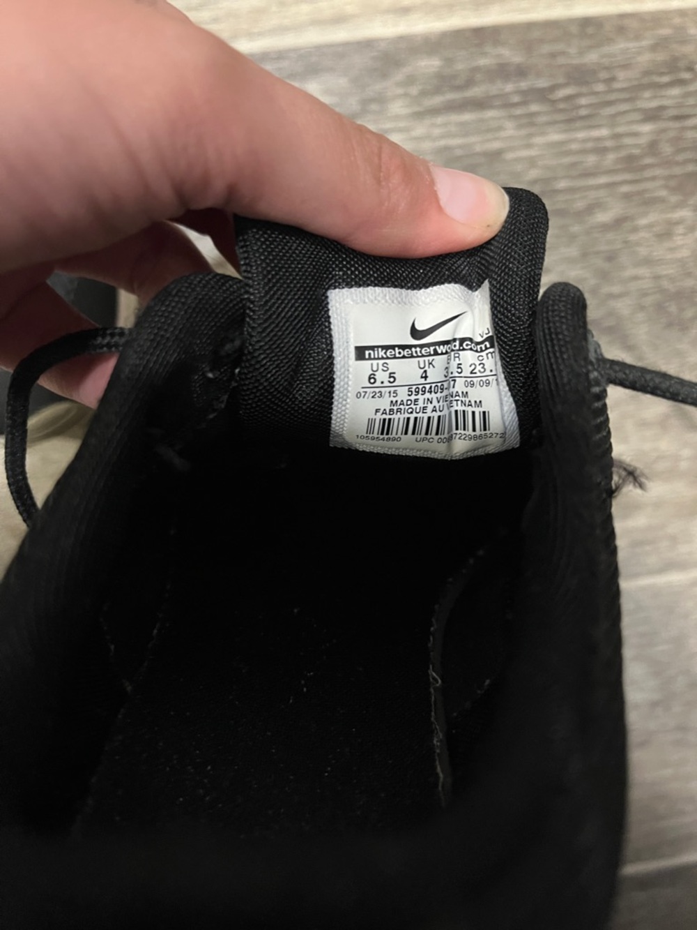 Women’s Nike Shoes - Picture 4 of 4